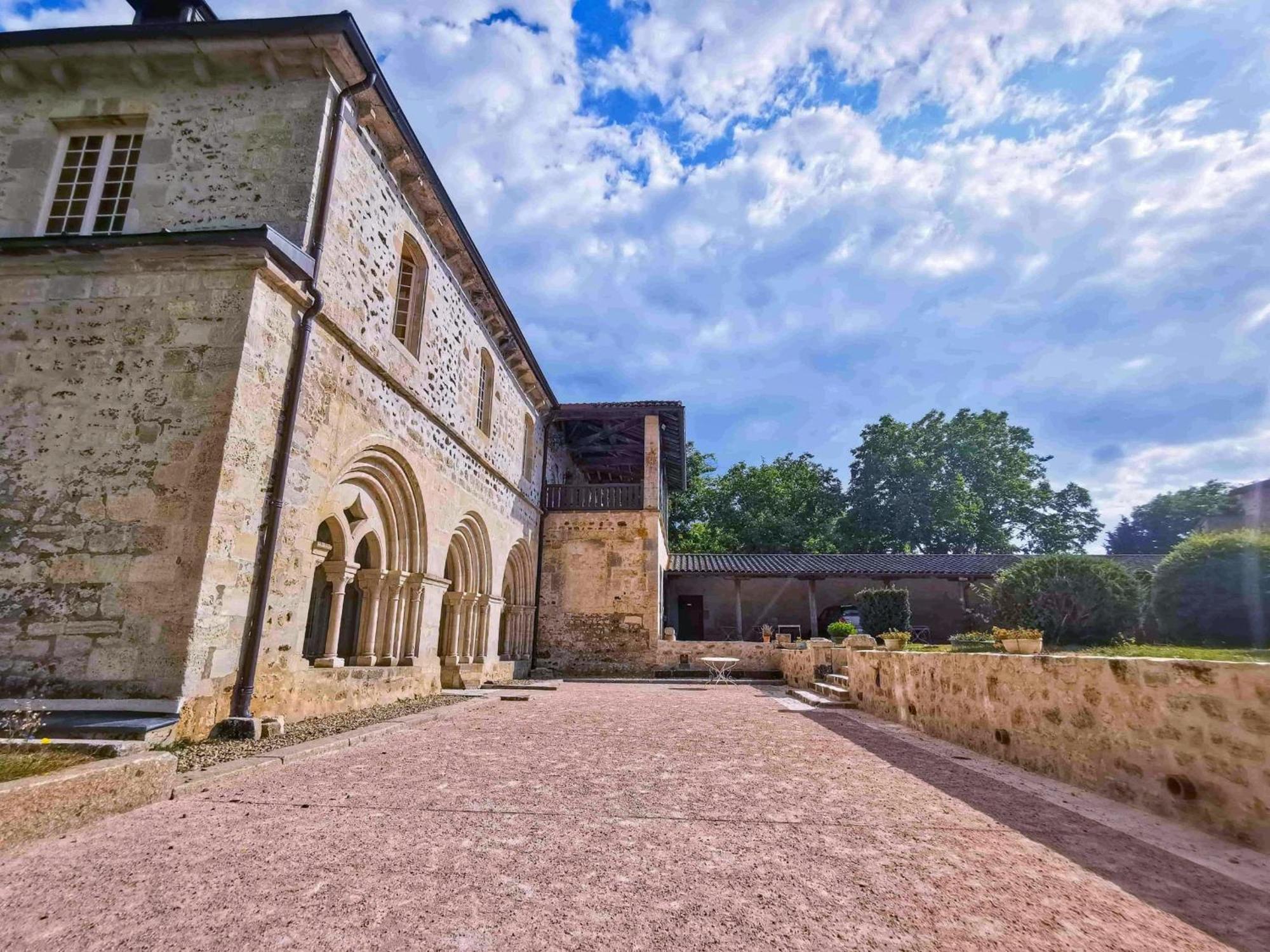 Abbaye Saint Gilbert Panzió Kültér fotó